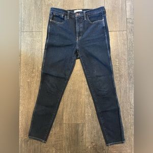 Madewell 10" HIGH-RISE ROADTRIPPER SUPERSOFT JEGGINGS IN RINSE WASH
Size 10T